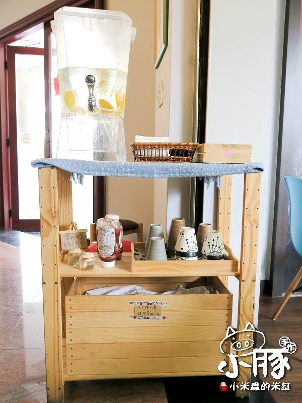 【台中美食】小豚輕食Kobuta Brunch~漢堡口味超驚奇，日式厚鬆餅超美味~♥♥♥