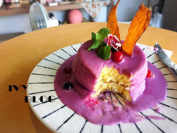 小豚手作鬆餅。輕食