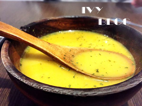 小豚手作鬆餅。輕食