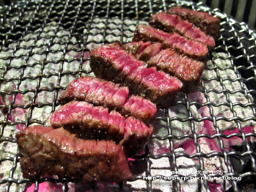 [餐廳食記]東區的MOE燃炭火燒肉之極品好肉