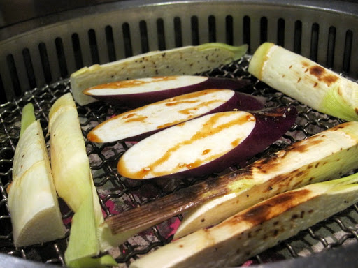 [餐廳食記]東區的MOE燃炭火燒肉之極品好肉