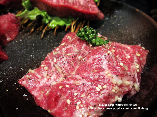 [餐廳食記]東區的MOE燃炭火燒肉之極品好肉