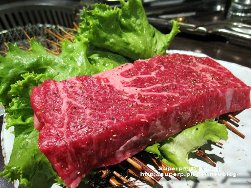 [餐廳食記]東區的MOE燃炭火燒肉之極品好肉