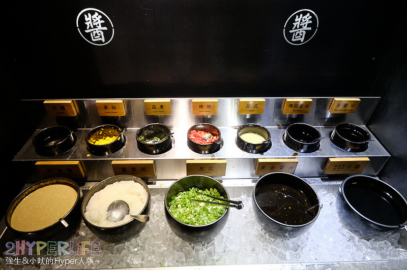 上澄鍋物,上澄鍋物2018,上澄鍋物2019,上澄鍋物菜單,台中好吃火鍋,台中日曜天地美食,台中火鍋推薦,台中美食,木桶活龍蝦,火鍋 龍蝦,龍蝦 @強生與小吠的Hyper人蔘~