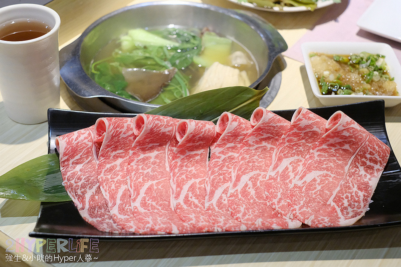 上澄鍋物,上澄鍋物2018,上澄鍋物2019,上澄鍋物菜單,台中好吃火鍋,台中日曜天地美食,台中火鍋推薦,台中美食,木桶活龍蝦,火鍋 龍蝦,龍蝦 @強生與小吠的Hyper人蔘~