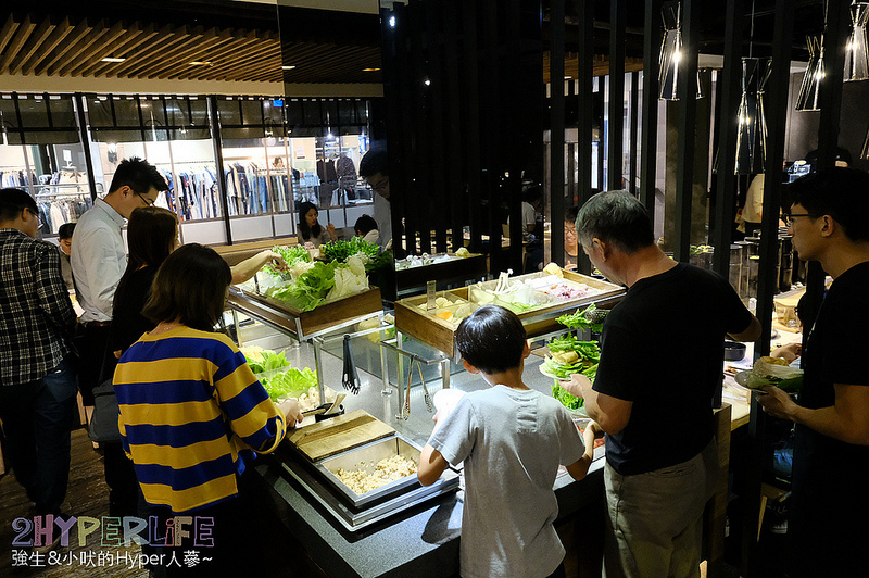 上澄鍋物,上澄鍋物2018,上澄鍋物2019,上澄鍋物菜單,台中好吃火鍋,台中日曜天地美食,台中火鍋推薦,台中美食,木桶活龍蝦,火鍋 龍蝦,龍蝦 @強生與小吠的Hyper人蔘~