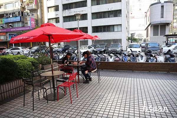 IA0C7375 copy.jpg IA0C7375 copy.jpg