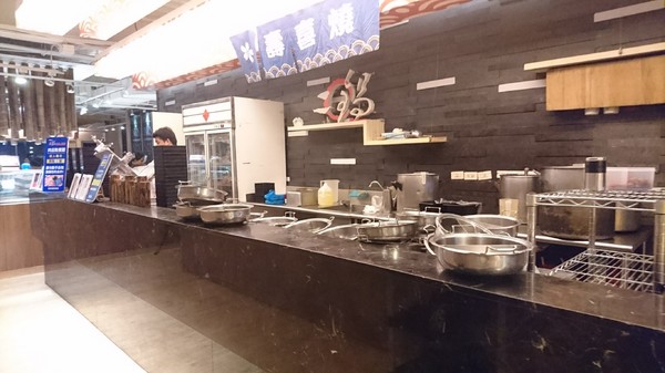 鬥牛士二鍋：高雄(大順店)~鬥牛士二鍋~壽喜燒鍋物~吃到飽餐廳~肉食主義者趕緊來朝聖吧~