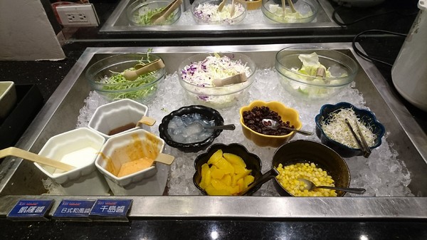 鬥牛士二鍋：高雄(大順店)~鬥牛士二鍋~壽喜燒鍋物~吃到飽餐廳~肉食主義者趕緊來朝聖吧~