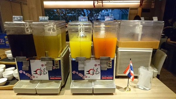 鬥牛士二鍋：高雄(大順店)~鬥牛士二鍋~壽喜燒鍋物~吃到飽餐廳~肉食主義者趕緊來朝聖吧~