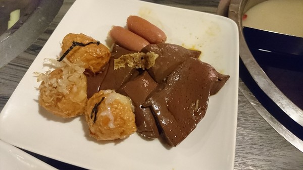 鬥牛士二鍋：高雄(大順店)~鬥牛士二鍋~壽喜燒鍋物~吃到飽餐廳~肉食主義者趕緊來朝聖吧~