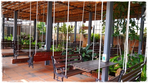 台北花卉村(Taipei Garden Mall)：【台北◍•ᴗ•◍社子】賞花・台北花卉村賞紫藤花2015・3/20花況✯親子DIY景點｜沉醉於紫藤花戀情