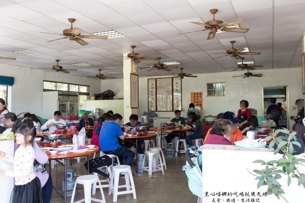 二層坪梅仔雞：台南楠西︱梅嶺賞花、二層坪梅仔雞餐廳　走！追隨春天的腳步拍花去！