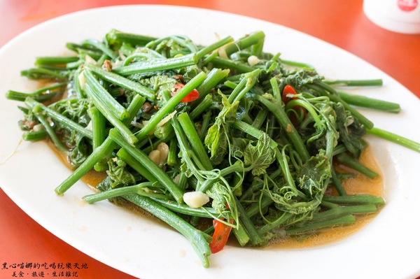 二層坪梅仔雞：台南楠西︱梅嶺賞花、二層坪梅仔雞餐廳　走！追隨春天的腳步拍花去！