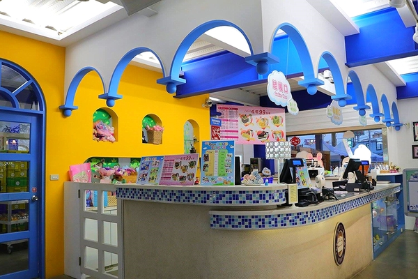 iicake蛋糕毛巾咖啡館:【雲林景點】虎尾iicake雲林蛋糕毛巾咖啡館/動物蛋糕毛巾樂園/地中海希臘風/親子遊樂好去處/毛巾DIY/毛巾美術館/熱氣球拍照/咖啡蛋糕冰淇淋輕食館/拜巾專車