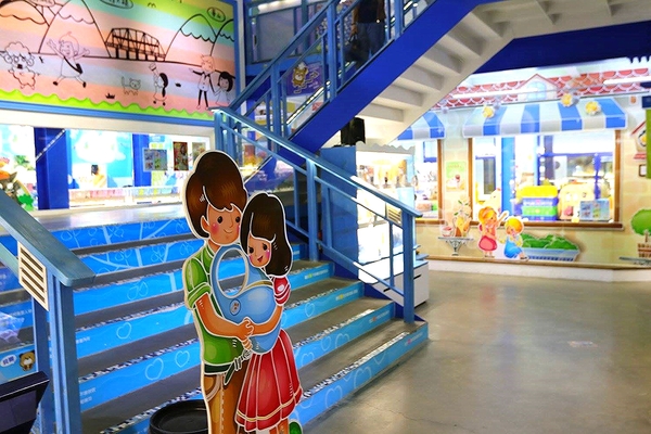 iicake蛋糕毛巾咖啡館:【雲林景點】虎尾iicake雲林蛋糕毛巾咖啡館/動物蛋糕毛巾樂園/地中海希臘風/親子遊樂好去處/毛巾DIY/毛巾美術館/熱氣球拍照/咖啡蛋糕冰淇淋輕食館/拜巾專車