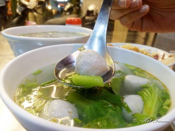 阿忠漁粥：【台南美食】每天只賣四小時的限量美味：阿忠漁粥