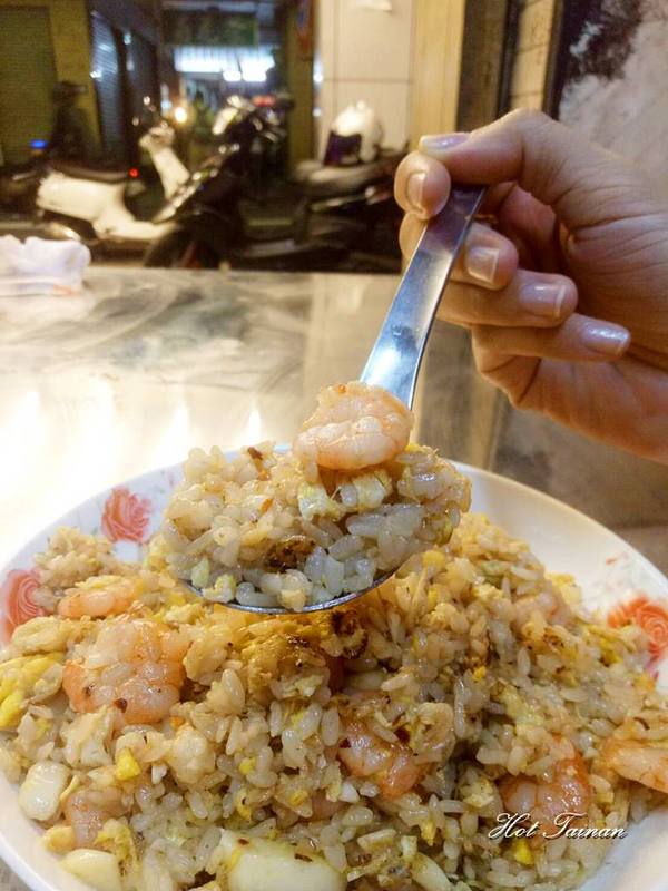 阿忠漁粥：【台南美食】每天只賣四小時的限量美味：阿忠漁粥