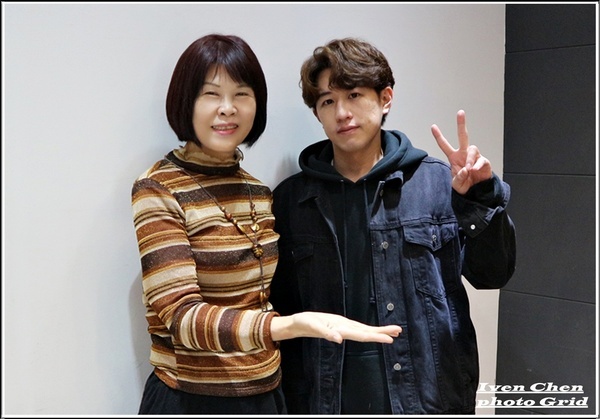 FIN HAIR SALON(總店/一館)： 《中山髮型沙龍》帥氣的小艾設計師專業俐落的抓住客戶的型/再訪時尚專業的『FIN Hair Salon』