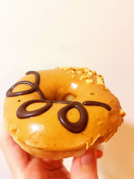 Krispy Kreme 中秋限定甜甜圈。Ｑ萌好兔花生＆芒果月娘。超療癒造型融化～～