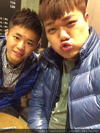 《MR.PAPA WAFFLE&CAFE比利時鬆餅專賣店》－東區下午茶、忠孝敦化人氣餐點