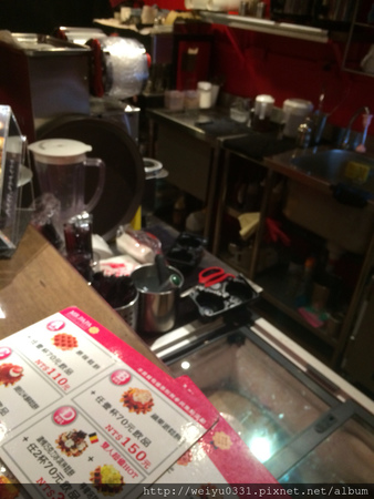 《MR.PAPA WAFFLE&CAFE比利時鬆餅專賣店》－東區下午茶、忠孝敦化人氣餐點