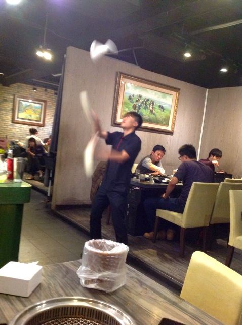 燒肉界的專家。好客-酒吧燒烤(忠孝店)