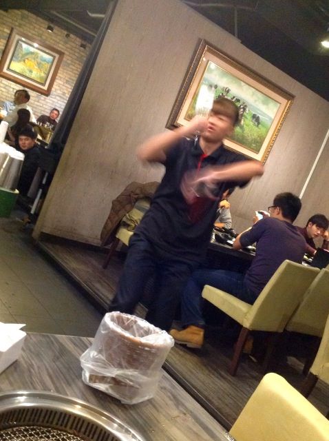 燒肉界的專家。好客-酒吧燒烤(忠孝店)