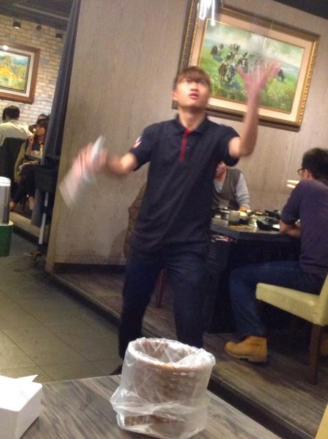 燒肉界的專家。好客-酒吧燒烤(忠孝店)