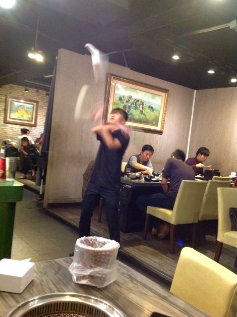 燒肉界的專家。好客-酒吧燒烤(忠孝店)