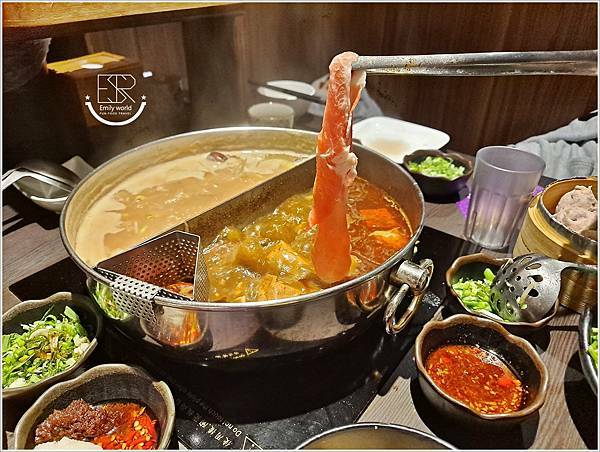 中壢美食 稻葉山城麻辣鍋 (30).jpg