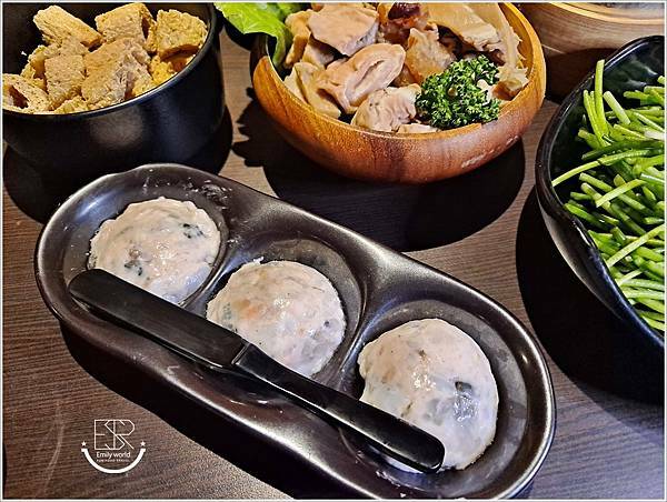 中壢美食 稻葉山城麻辣鍋 (15).jpg