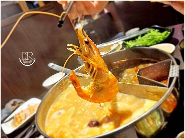 中壢美食 稻葉山城麻辣鍋 (40).jpg