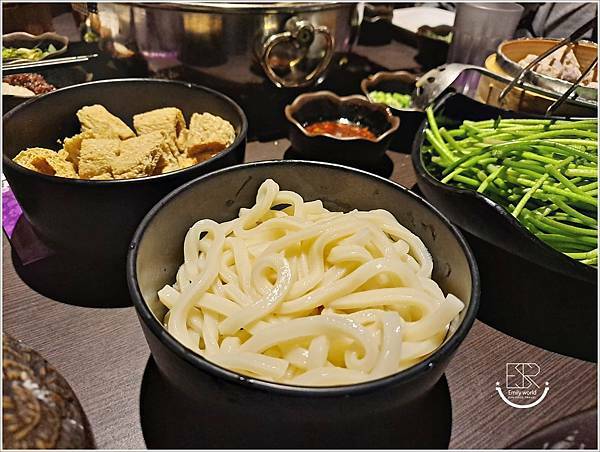 中壢美食 稻葉山城麻辣鍋 (27).jpg
