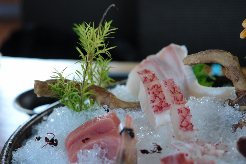 雕之森--埔里的日本料理--秀太大了差很多