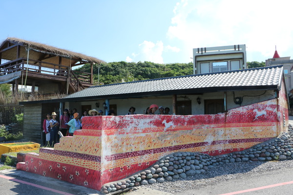 東海岸部落工作假期「一起比西里岸」,DIY"阿美族小點心督潤"(糯米糰)、比西里岸部落巡禮、法樂海風味餐、paw paw鼓初體驗