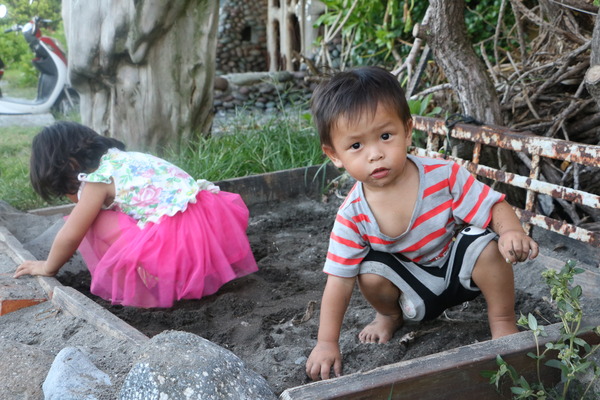 東海岸部落工作假期「一起比西里岸」,DIY"阿美族小點心督潤"(糯米糰)、比西里岸部落巡禮、法樂海風味餐、paw paw鼓初體驗