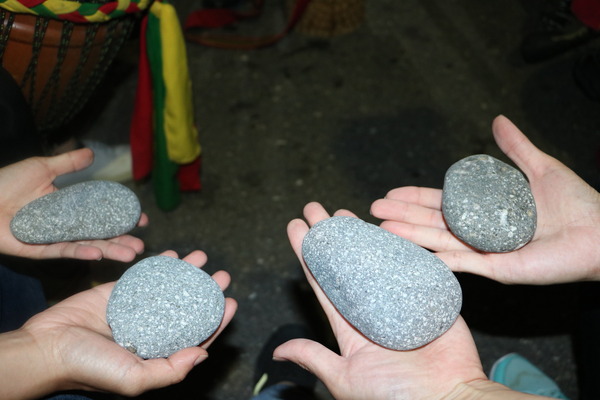 東海岸部落工作假期「一起比西里岸」,DIY"阿美族小點心督潤"(糯米糰)、比西里岸部落巡禮、法樂海風味餐、paw paw鼓初體驗