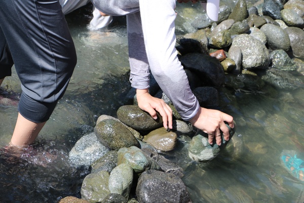 東海岸部落工作假期「一起比西里岸」,走入部落山林野溪徒手抓魚蝦、巴歌浪饗宴、珍重再見