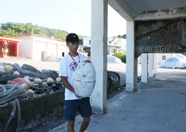 東海岸部落工作假期「一起比西里岸」,DIY"阿美族小點心督潤"(糯米糰)、比西里岸部落巡禮、法樂海風味餐、paw paw鼓初體驗