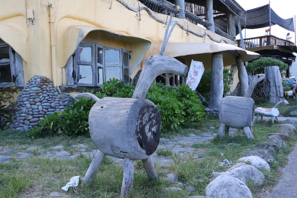 東海岸部落工作假期「一起比西里岸」,DIY"阿美族小點心督潤"(糯米糰)、比西里岸部落巡禮、法樂海風味餐、paw paw鼓初體驗