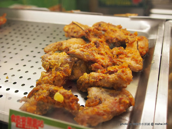 食香客雞會站雞排專賣(北門總店):【食記】台南中西區-食香客雞會站雞排茶飲專賣店@台南北門總店 : 份量實在,甜鹹交錯的創意炸物 食香客雞會站雞排專賣(北門總店):【食記】台南中西區-食香客雞會站雞排茶飲專賣店@台南北門總店 : 份量實在,甜鹹交錯的創意炸物