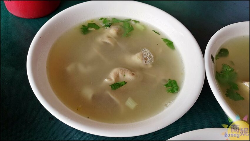 台中傳奇小吃 青海路乾麵你吃過嗎?只賣上午沒有價目表的人氣麵攤-商妮吃喝遊樂