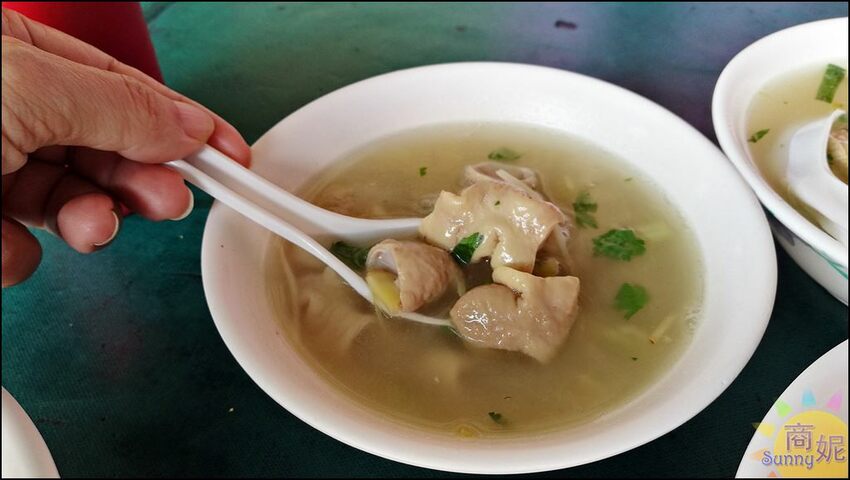 台中傳奇小吃 青海路乾麵你吃過嗎?只賣上午沒有價目表的人氣麵攤-商妮吃喝遊樂