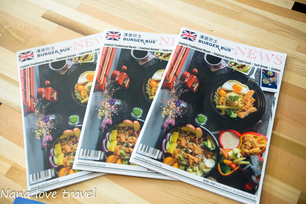 台中Burger Bus漢堡巴士。首創英式黑漢堡,整隻雞腿排漢堡超霸氣,超夯人氣早午餐不到12點客滿 - Nana愛旅行札記