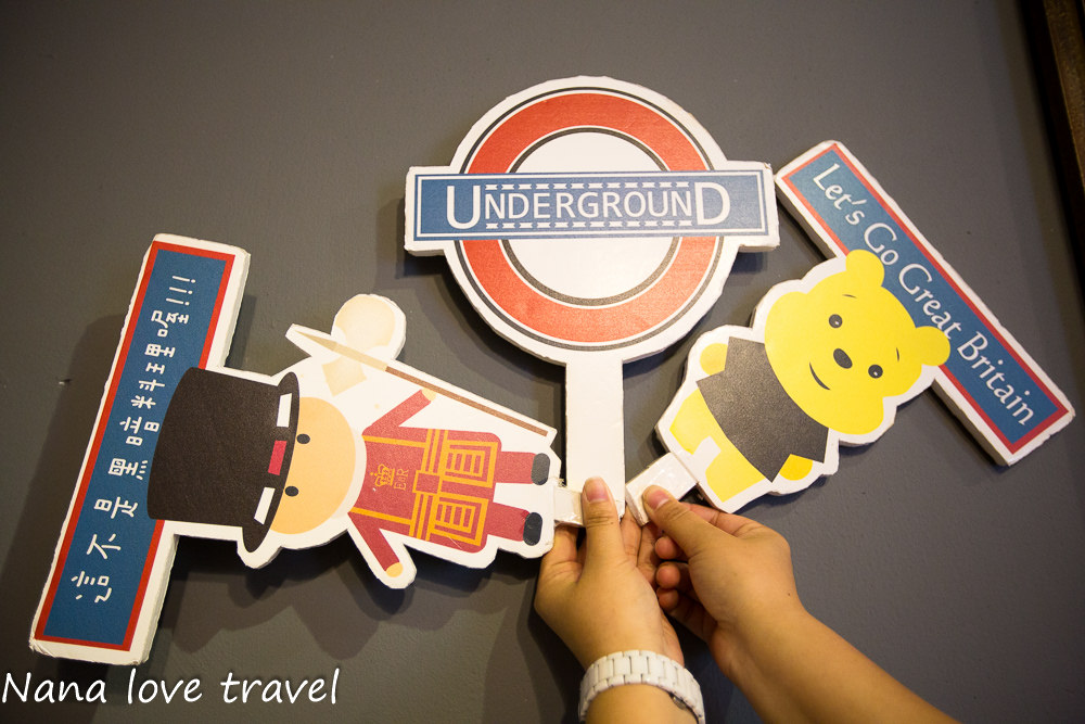 台中Burger Bus漢堡巴士。首創英式黑漢堡,整隻雞腿排漢堡超霸氣,超夯人氣早午餐不到12點客滿 - Nana愛旅行札記