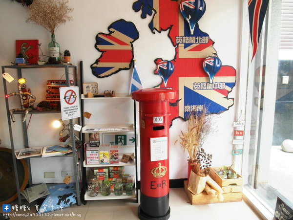 Burger Bus 漢堡巴士:〖台中│美食〗Burger Bus 漢堡巴士 ❤ 東區早午餐、英式漢堡推薦!近旱溪夜市,以英國巴士為題材,讓店裡頭充滿濃濃英倫風情~激推漢堡套餐,份量大又好吃!