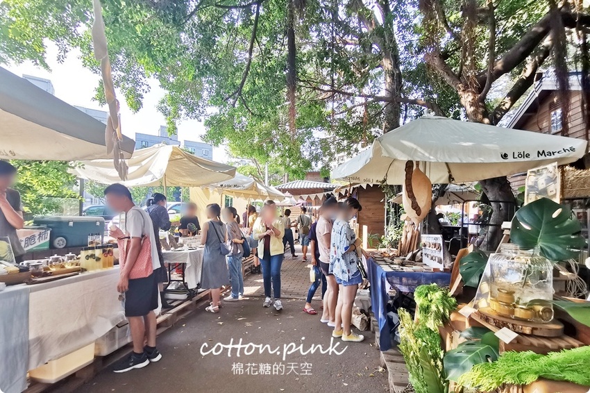 只有一天!台中小蝸牛市集不一樣!這次主角換毛孩~眾奴才們還不快伺候主子著裝出門 只有一天!台中小蝸牛市集不一樣!這次主角換毛孩~眾奴才們還不快伺候主子著裝出門