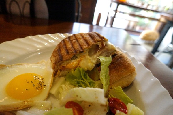 百分之二咖啡：百分之二咖啡 ♥ 每種蛋糕都想吃