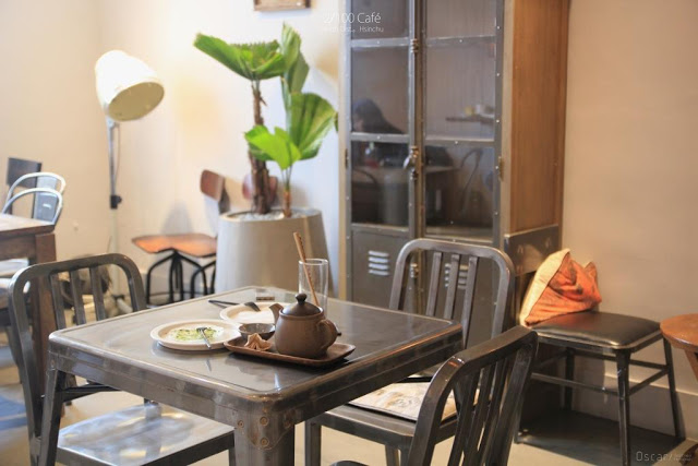 2/100 Café-18
